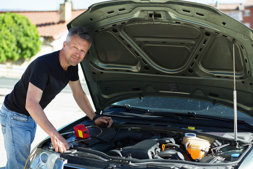 Reasons To Have A Car Repair And Safety Kit